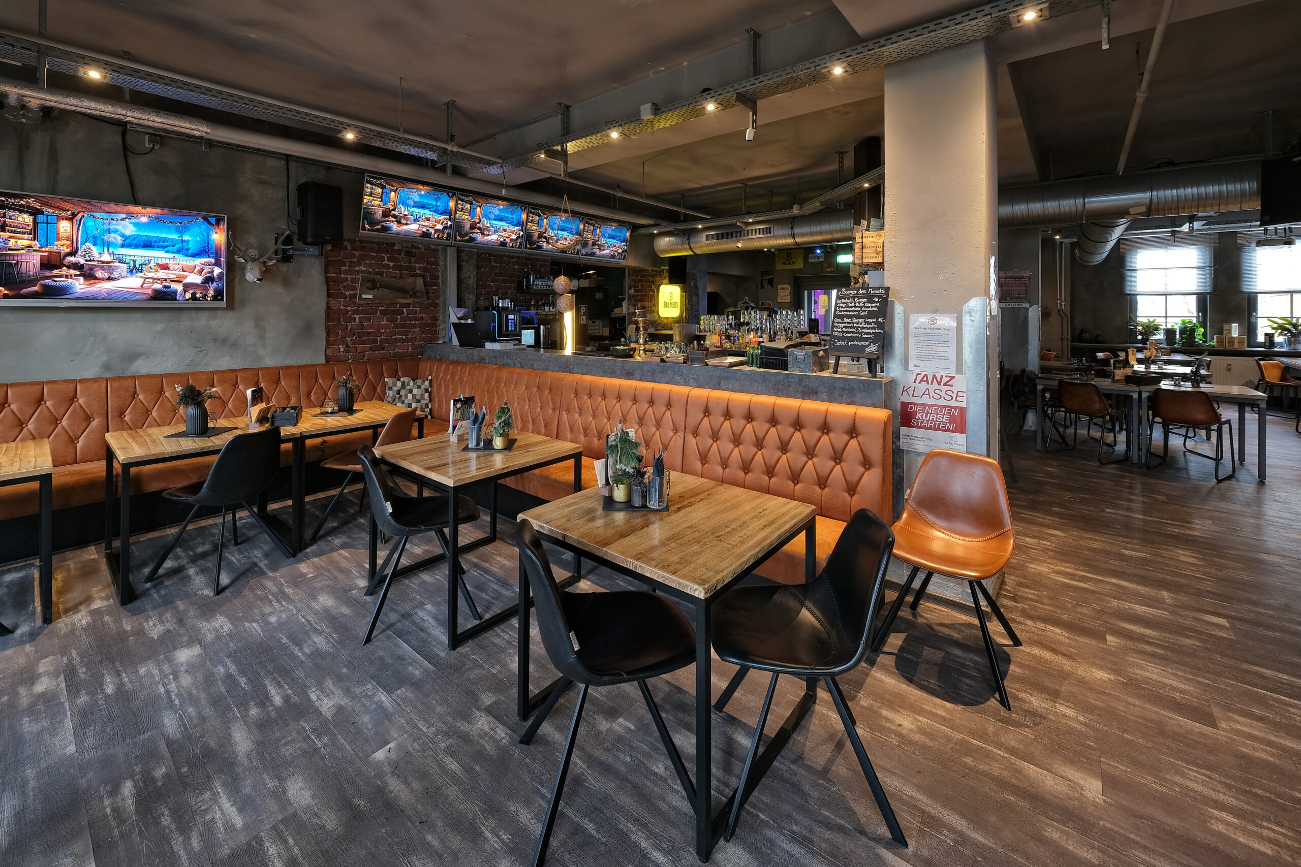 Restaurantbereich des Needles & Pins